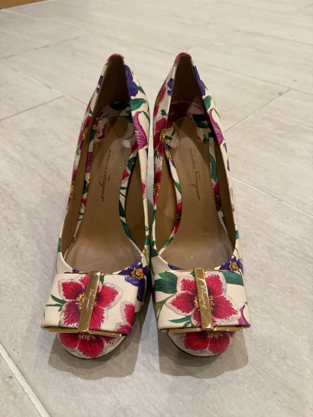 Salvatore Ferragamo Floral Designer Heels - Women's 8B - Picture 3 of 7